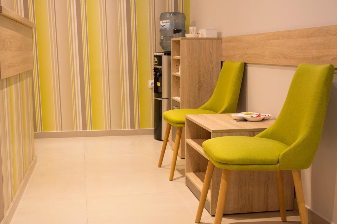 Centar Lux 2 Hostel Zrenjanin Exterior photo